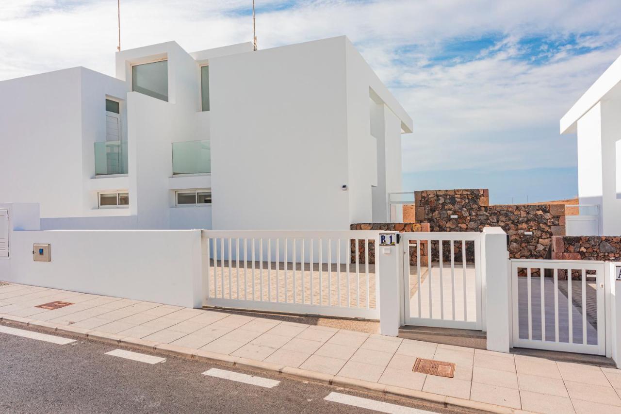 Villa Papaya Tias Luaran gambar